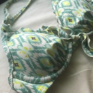 Victoria’s Secret bikini top